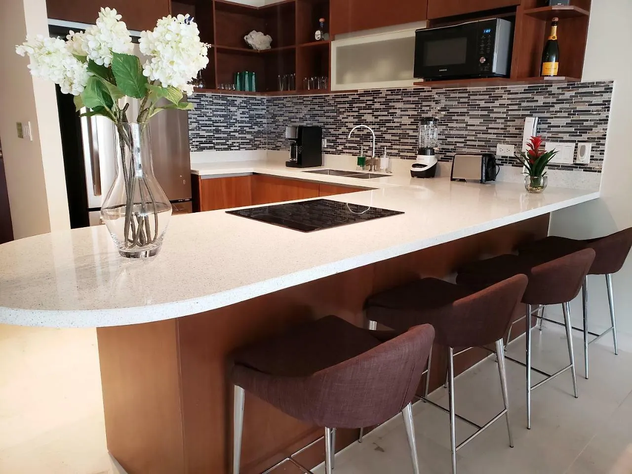 Well Located 2 Bedroom In Miranda Brand New Building By Happy Address Playa del Carmen Apartament